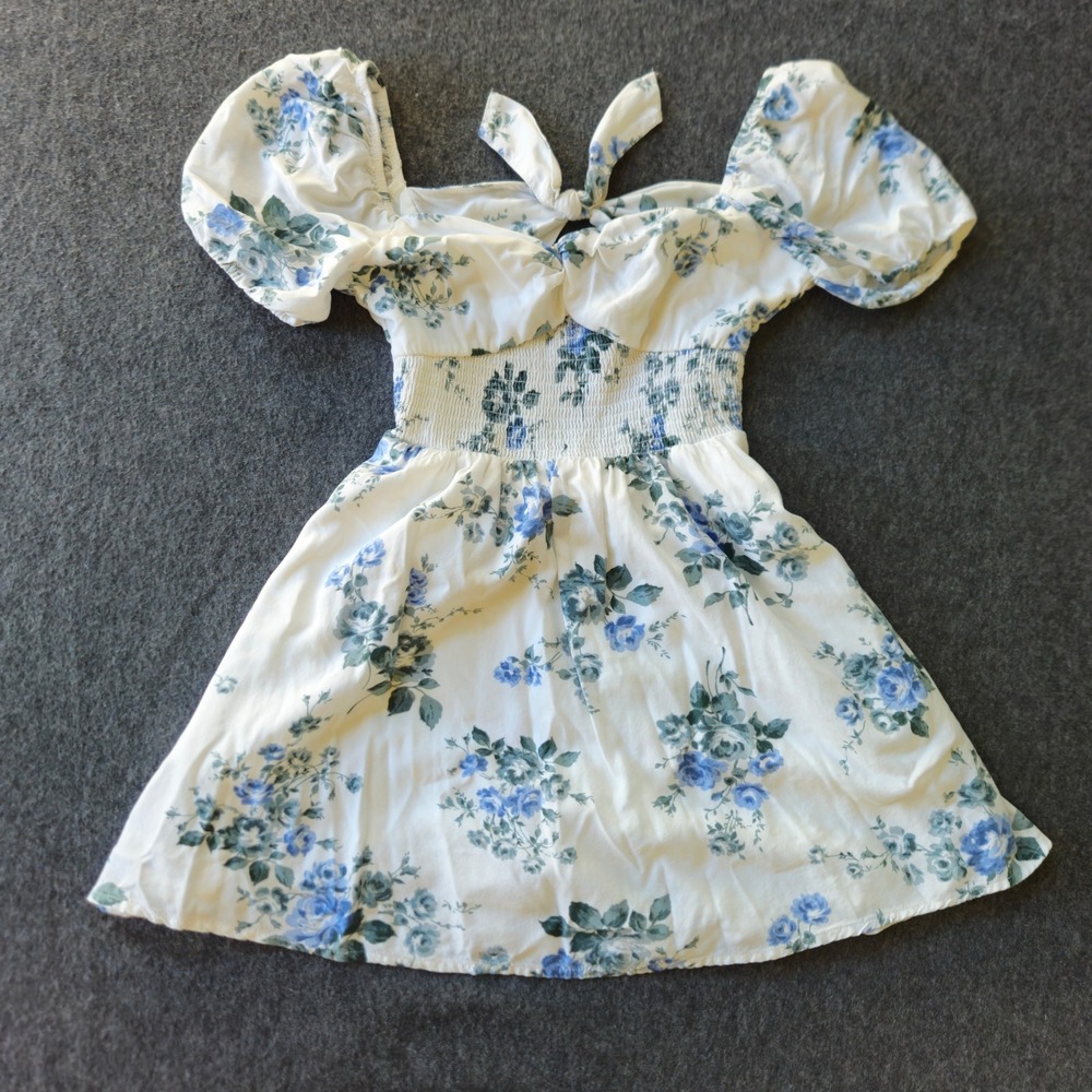 Hollister Puff Sleeve Romper Smock Back Sz Small Girlhoodcore Beachy Cottagecore